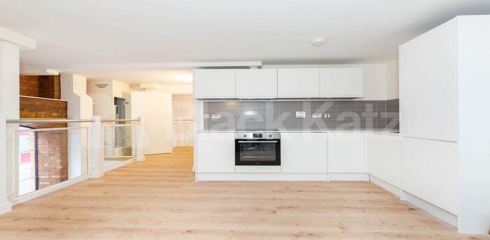 			VIRTUAL TOUR AVAILABLE!, 1 Bedroom, 1 bath, 1 reception Flat			 Dove Road, ISLINGTON/CANONBURY N1